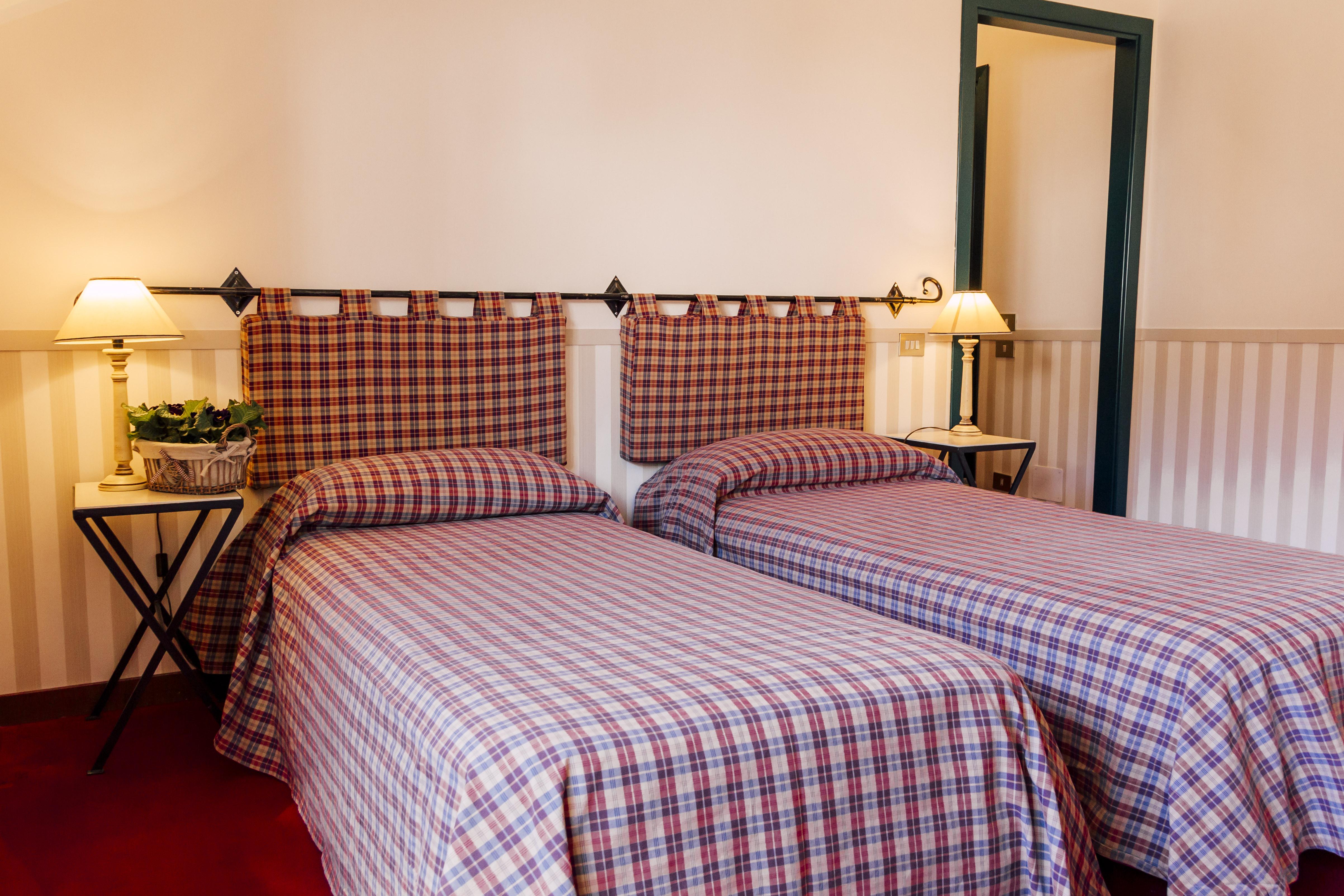 Hostellerie Du Golf Pecetto Exterior photo