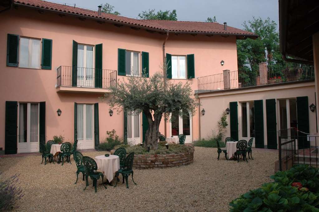 Hostellerie Du Golf Pecetto Exterior photo