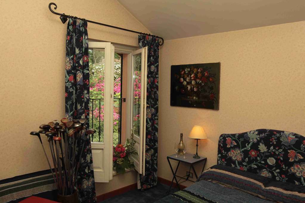 Hostellerie Du Golf Pecetto Room photo