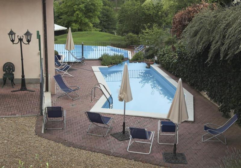 Hostellerie Du Golf Pecetto Exterior photo