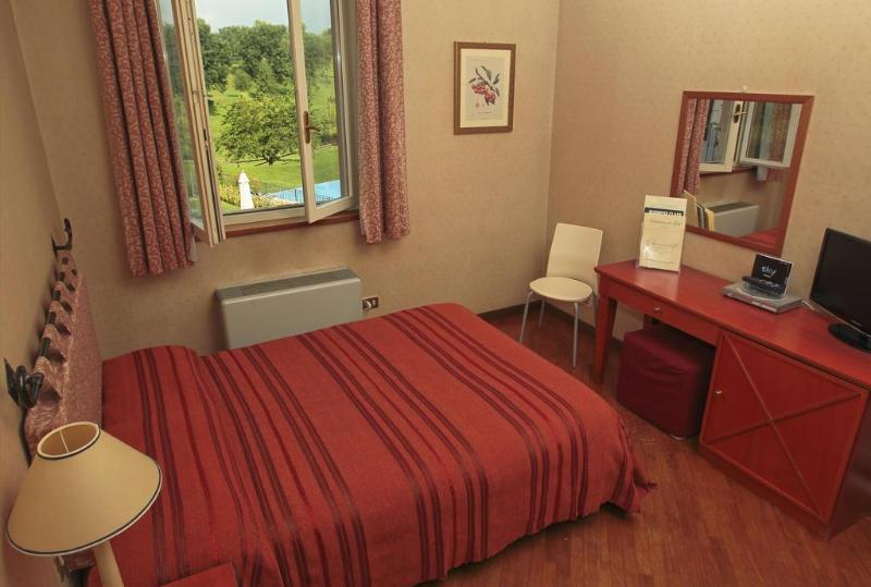 Hostellerie Du Golf Pecetto Exterior photo
